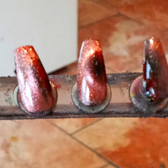 Press on nails - Picture 2 of 2